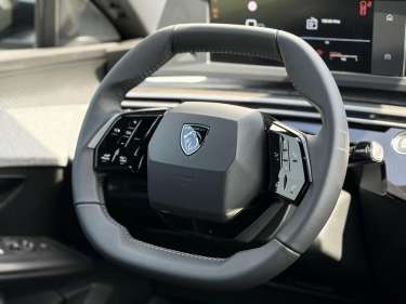 PEUGEOT 3008 NV Hybrid 136 e-DSC6 Allure
