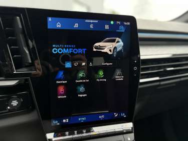 RENAULT AUSTRAL E-Tech Full Hybrid 200 Techno