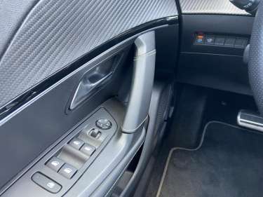 PEUGEOT 2008 II 1.5 BlueHDI 130 EAT8 GT