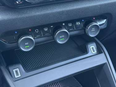 CITROEN C4 X 1.5 BlueHDI 130 EAT8 Max