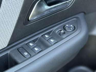CITROEN C4 X 1.5 BlueHDI 130 EAT8 Max