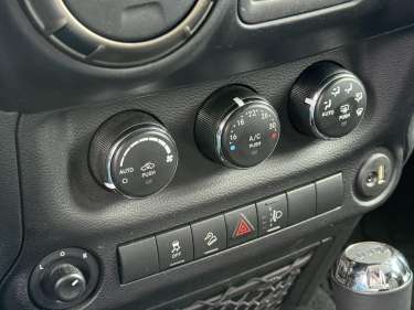 JEEP WRANGLER 2.8 CRD 200 Unlimited JK Edition Golden Eagle