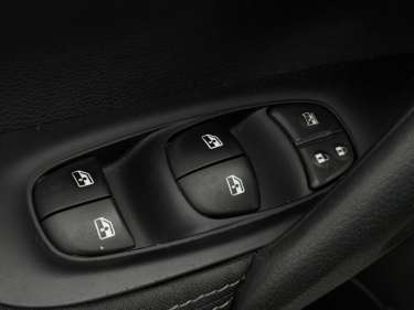 NISSAN QASHQAI II 1.2 DIG-T 115 N-Connecta
