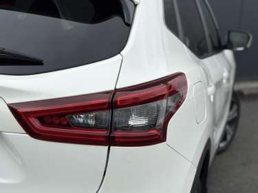 NISSAN QASHQAI II 1.2 DIG-T 115 N-Connecta