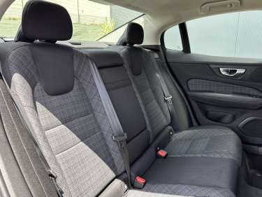 VOLVO S60 B4 197 MHEV Core +