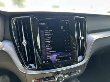 VOLVO S60 B4 197 MHEV Core +
