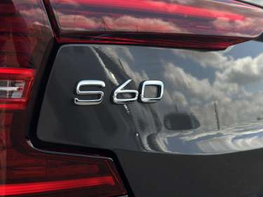 VOLVO S60 B4 197 MHEV Core +