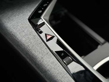 PEUGEOT 3008 NV Hybrid 145 e-DSC6 GT