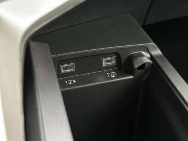 PEUGEOT 3008 NV Hybrid 145 e-DSC6 GT