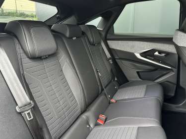 PEUGEOT 3008 NV Hybrid 145 e-DSC6 Allure