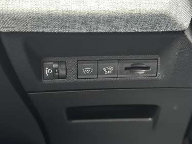 PEUGEOT 3008 NV Hybrid 145 e-DSC6 Allure