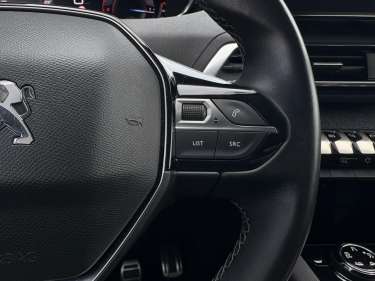 PEUGEOT 3008 1.5 BlueHDI 130 Roadtrip