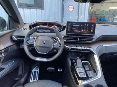 PEUGEOT 5008 1.2 PureTech 130 EAT8 GT