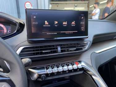PEUGEOT 5008 1.2 PureTech 130 EAT8 GT