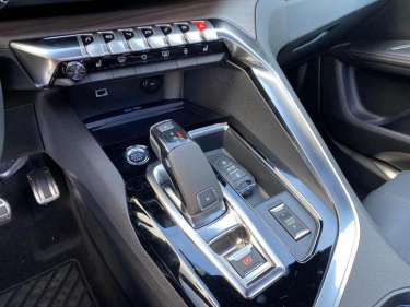 PEUGEOT 5008 1.2 PureTech 130 EAT8 GT