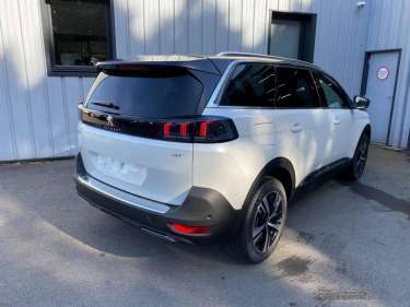 PEUGEOT 5008 1.2 PureTech 130 EAT8 GT