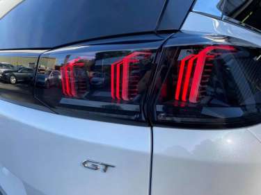PEUGEOT 5008 1.2 PureTech 130 EAT8 GT