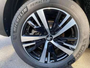 PEUGEOT 5008 1.2 PureTech 130 EAT8 GT