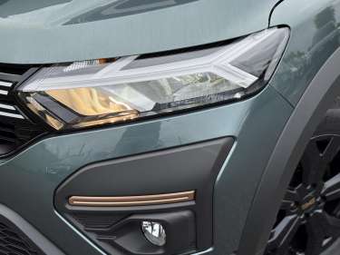 DACIA JOGGER 1.6 Hybrid 140 Extrême 5PL