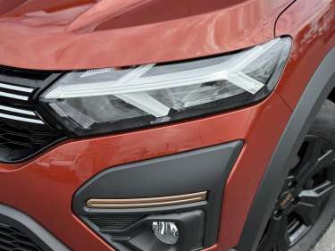 DACIA JOGGER 1.6 Hybrid 140 Extrême 5PL