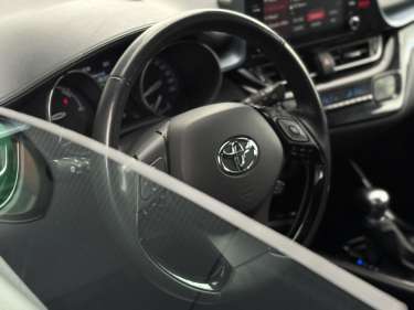 TOYOTA C-HR 2.0 Hybrid 184 e-CVT Edition