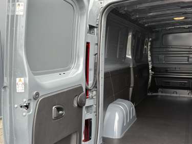 RENAULT TRAFIC L2H1 3T 2.0 BlueDCI 150 Auto9 Extra