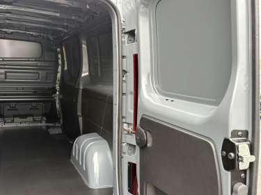 RENAULT TRAFIC L2H1 3T 2.0 BlueDCI 150 Auto9 Extra