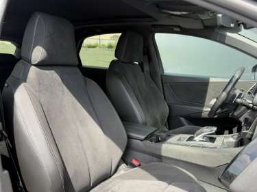 DS DS7 CROSSBACK 1.5 BlueHDI 130 EAT8 Performance Line