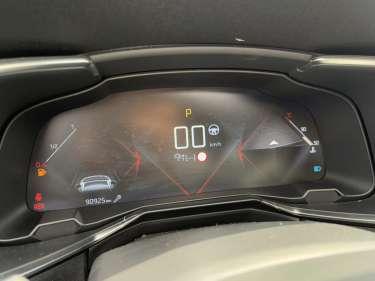 DS DS7 CROSSBACK 1.5 BlueHDI 130 EAT8 Performance Line