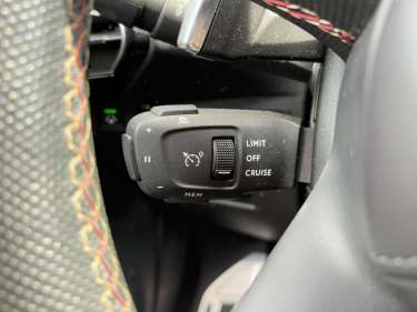 DS DS7 CROSSBACK 1.5 BlueHDI 130 EAT8 Performance Line