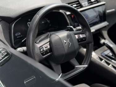 DS DS7 CROSSBACK 1.5 BlueHDI 130 EAT8 Performance Line