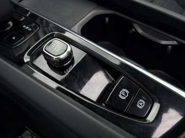 VOLVO XC60 T6 AWD PHEV 350 Plus Style Chrome