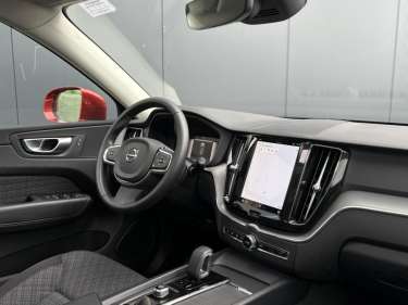 VOLVO XC60 T6 AWD PHEV 350 Plus Style Chrome