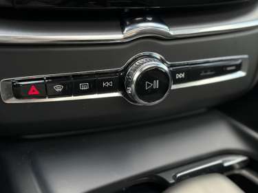 VOLVO XC60 T6 AWD PHEV 350 Plus Style Chrome