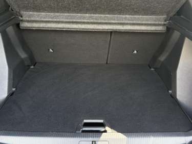 PEUGEOT 2008 1.5 BlueHDI 130 EAT8 GT