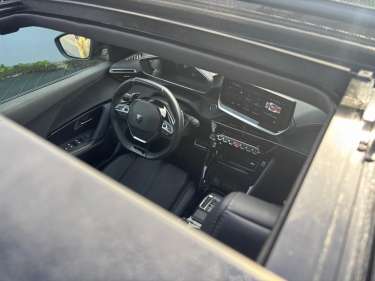 PEUGEOT 2008 NV Hybrid 145 e-DSC6 GT