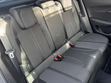 PEUGEOT 2008 NV Hybrid 145 e-DSC6 GT