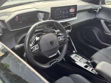 PEUGEOT 2008 NV Hybrid 145 e-DSC6 GT