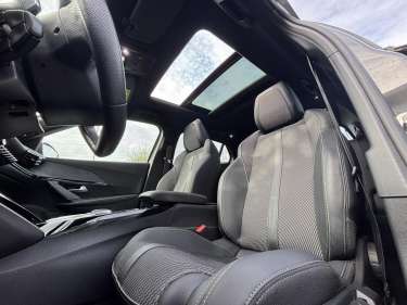 PEUGEOT 2008 NV Hybrid 145 e-DSC6 GT