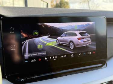 SKODA OCTAVIA COMBI 2.0 TDI 115 DSG Clever