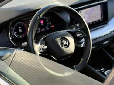 SKODA OCTAVIA COMBI 2.0 TDI 115 DSG Clever