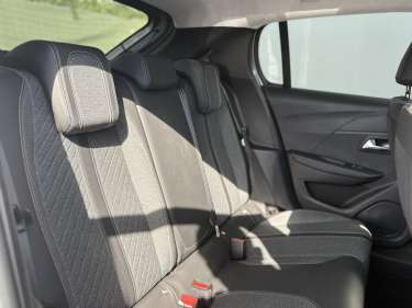 PEUGEOT 208 NV 1.2 PureTech 100 Allure