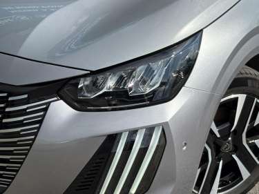 PEUGEOT 208 NV 1.2 PureTech 100 Allure