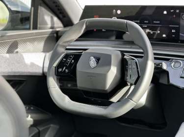 PEUGEOT 3008 NV Hybrid 145 e-DSC6 Allure