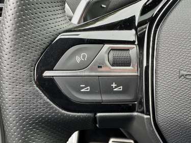 PEUGEOT 5008 1.5 BlueHdi 130 EAT8 GT
