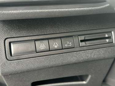 PEUGEOT 5008 1.5 BlueHdi 130 EAT8 GT