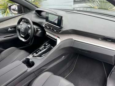 PEUGEOT 5008 1.5 BlueHdi 130 EAT8 GT
