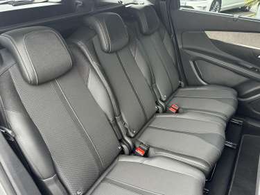 PEUGEOT 5008 1.5 BlueHdi 130 EAT8 GT