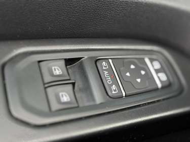 NISSAN PRIMASTAR COMBI L2 3T 2.0 DCI 170 DCT6 Tekna