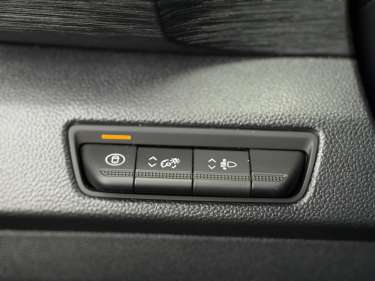 NISSAN PRIMASTAR COMBI L2 3T 2.0 DCI 170 DCT6 Tekna